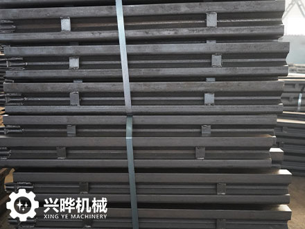 30T/40T刮板機中部槽 淬火調制刮板機過(guò)渡槽 材質(zhì)耐磨經(jīng)久耐用